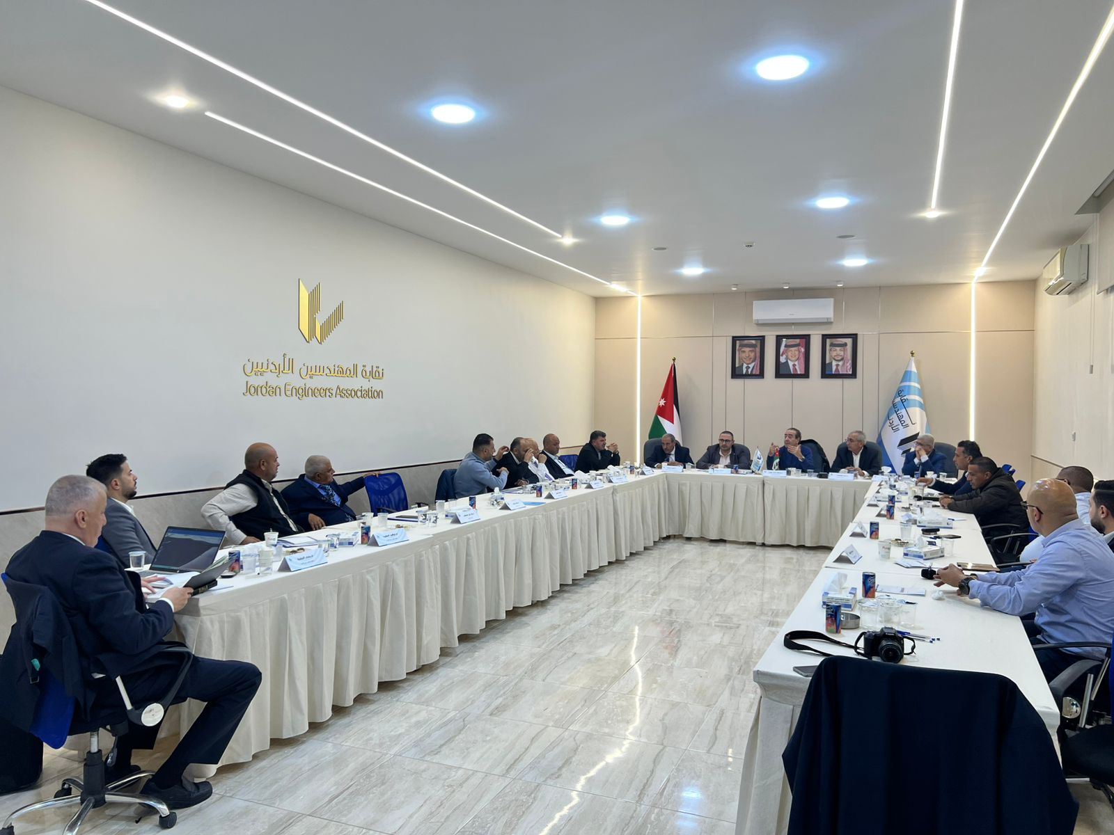 رؤساء مجالس الفروع يستعرضون توصيات فرق عمل اللجنة التوجيهية واستعراض تاريخي لمسيرة صندوق التقاعد